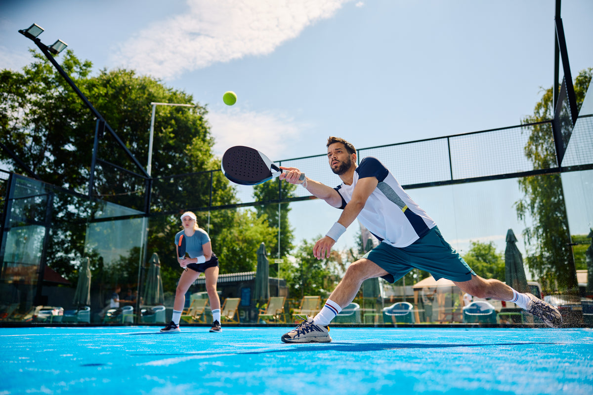Stock image to promote TAFNEX CF-PP for sport applications, paddle sports in the sun